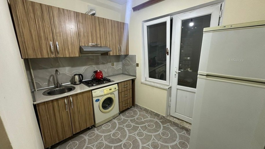 Satılır 1 otaqlı köhnə tikili, 35 m², Yeni Yasamal-1
