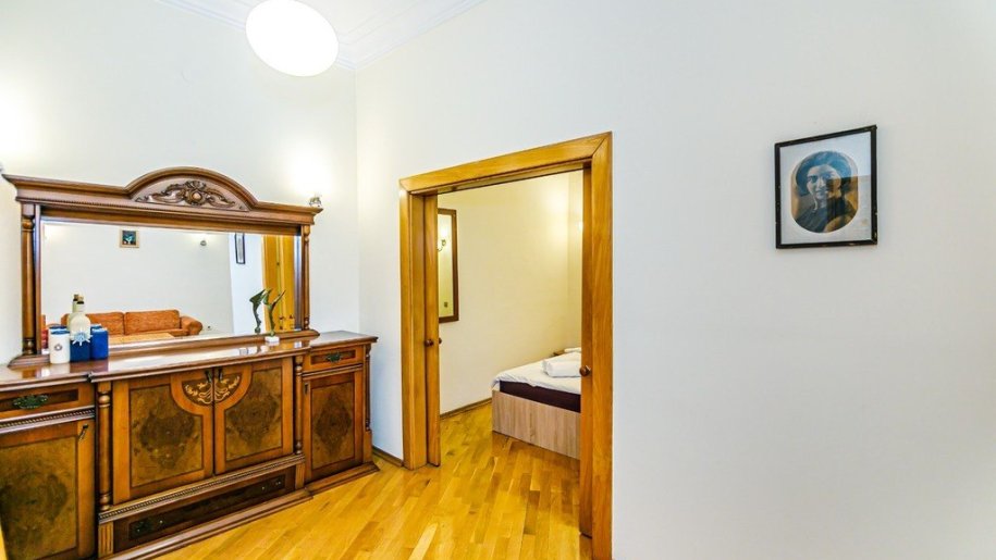 Kirayə verilir 2 otaqlı köhnə tikili, 64 m², Sahil m.-7