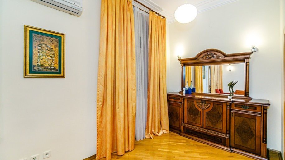 Kirayə verilir 2 otaqlı köhnə tikili, 64 m², Sahil m.-8
