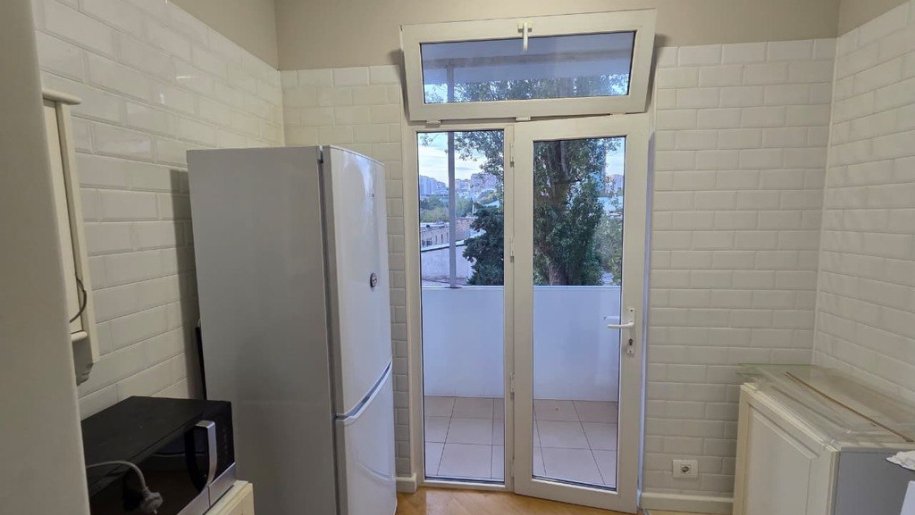 Satılır 3 otaqlı köhnə tikili, 96 m², 28 May m.-7