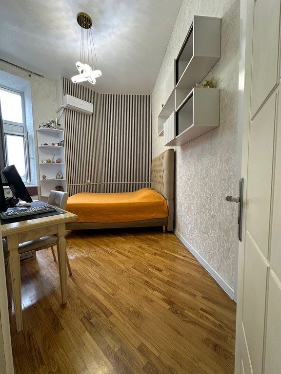 Kirayə verilir 3 otaqlı köhnə tikili, 110 m², Sahil m.-11