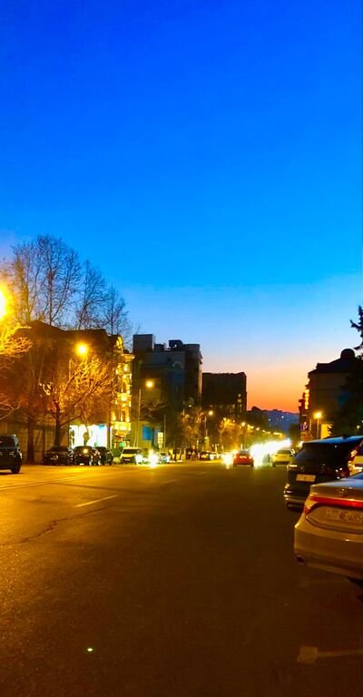 400 m<sup>2</sup> ofis icarəyə verilir, Gənclik m.-2