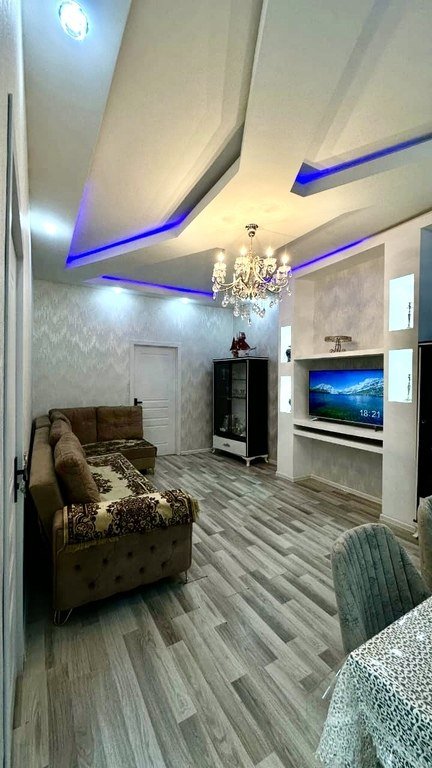 Satılır 2 otaqlı yeni tikili, 62 m², İnşaatçılar m.-4