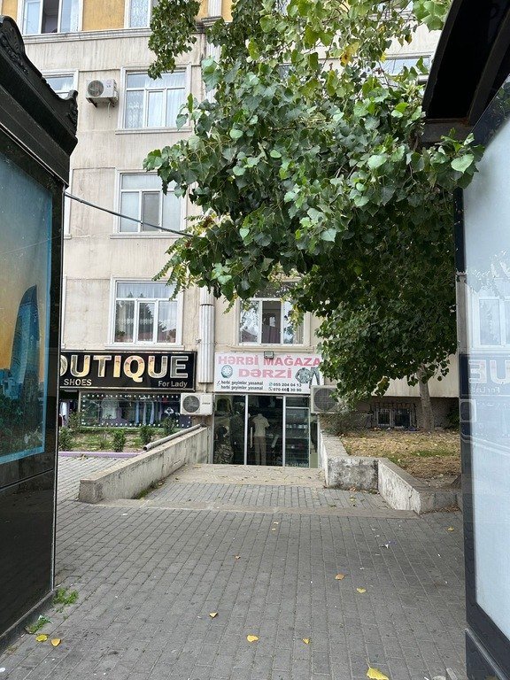 70 m<sup>2</sup> obyekt satılır, 8 noyabr-1