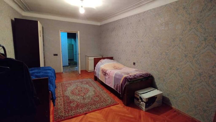 Kirayə verilir 3 otaqlı köhnə tikili, 70 m², İnşaatçılar m.-4