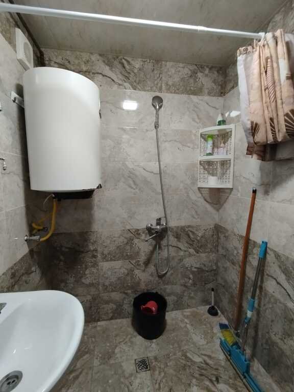 Kirayə verilir 3 otaqlı köhnə tikili, 70 m², İnşaatçılar m.-5