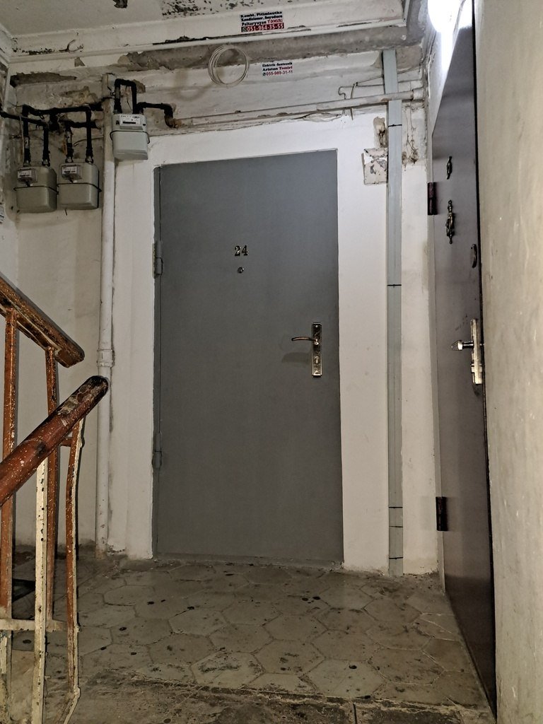 Satılır 1 otaqlı köhnə tikili, 35 m², İnşaatçılar m.-2