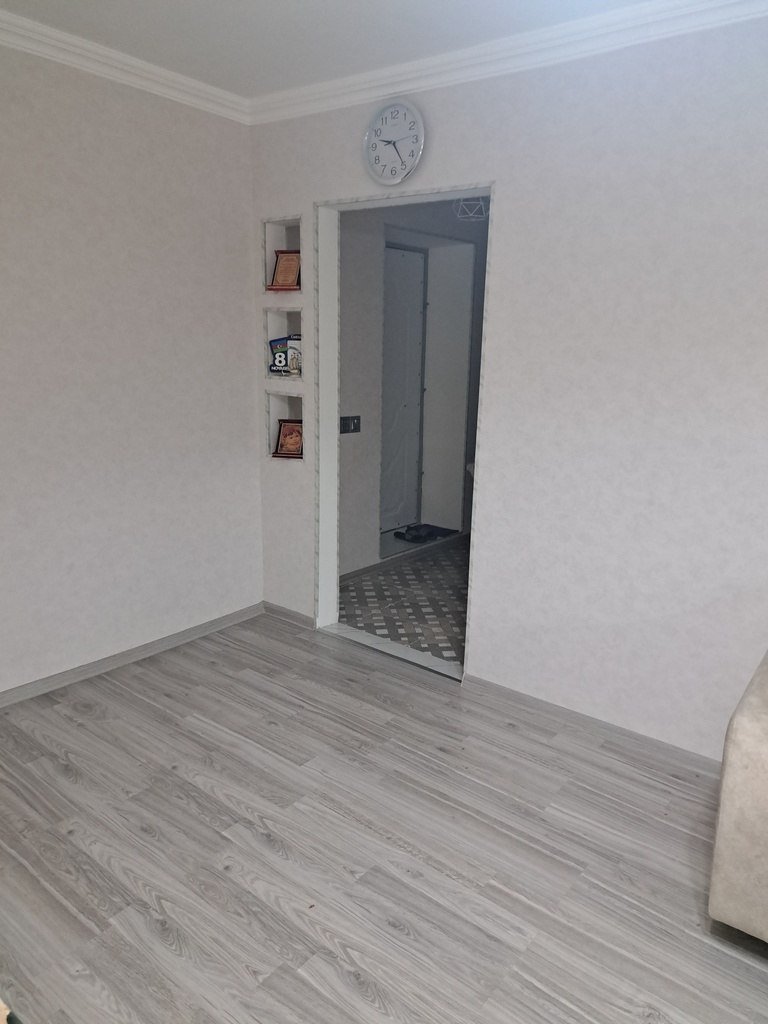 Satılır 1 otaqlı köhnə tikili, 35 m², İnşaatçılar m.-7