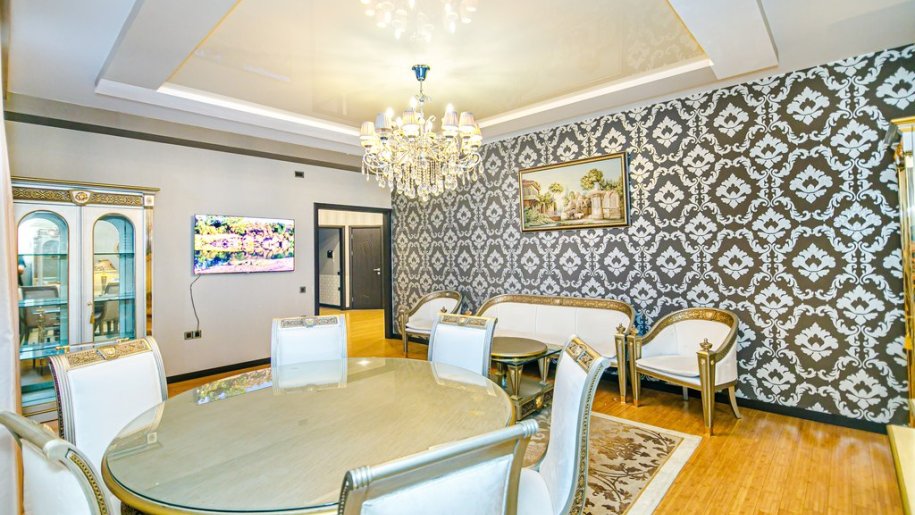 Kirayə verilir 3 otaqlı yeni tikili, 180 m², 8 noyabr-25