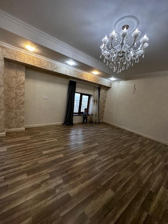 Satılır 3 otaqlı yeni tikili, 130 m², 20 Yanvar m.-4