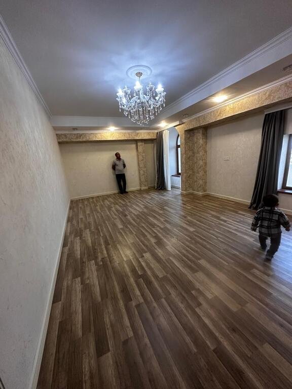 Satılır 3 otaqlı yeni tikili, 130 m², 20 Yanvar m.-6