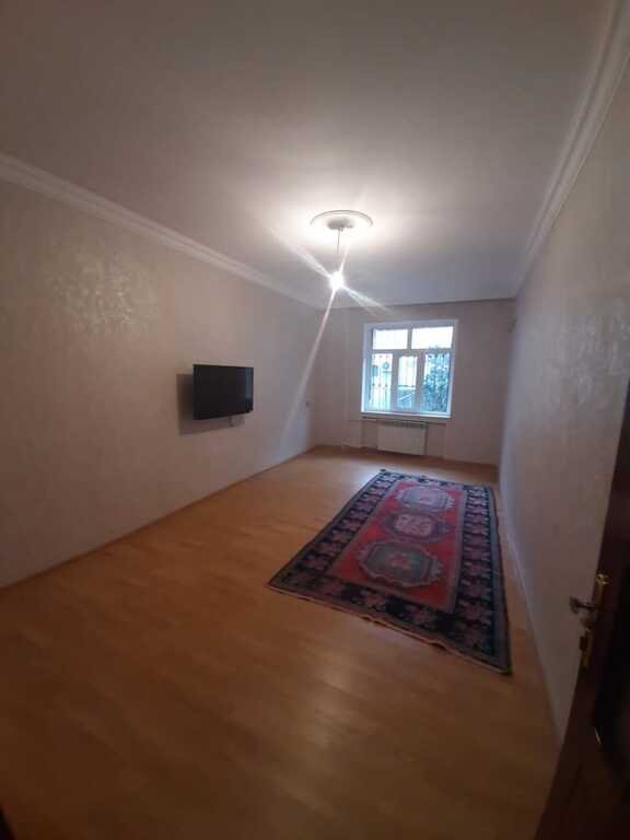 Satılır 4 otaqlı köhnə tikili, 90 m², Əhmədli m.-4