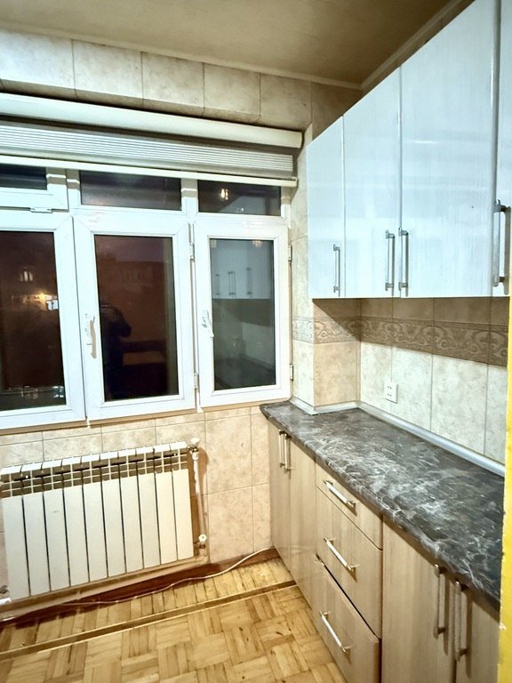 Kirayə verilir 3 otaqlı köhnə tikili, 80 m², Gənclik m.-11
