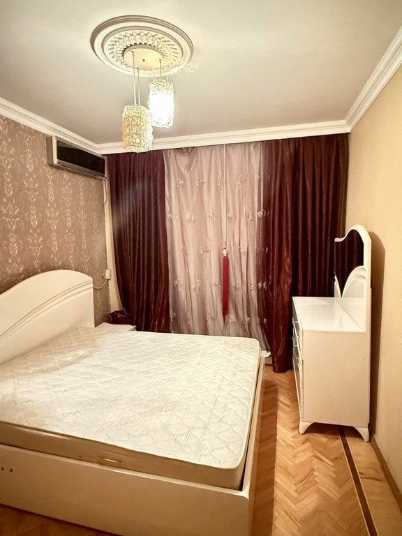 Kirayə verilir 3 otaqlı köhnə tikili, 80 m², Gənclik m.-14