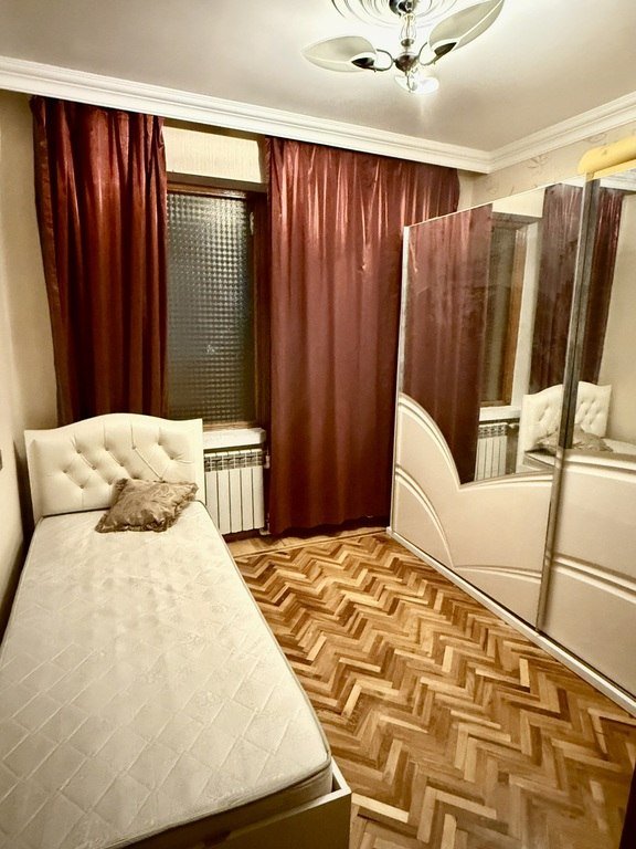 Kirayə verilir 3 otaqlı köhnə tikili, 80 m², Gənclik m.-16