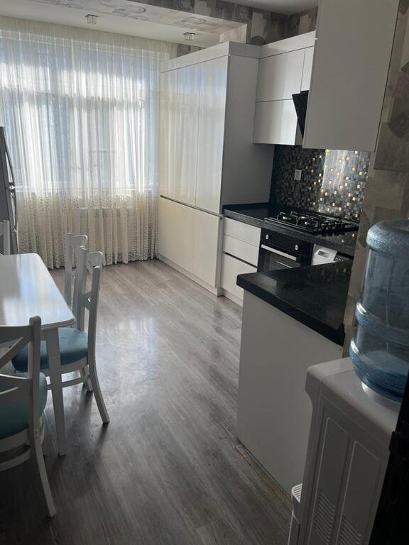 Kirayə verilir 3 otaqlı köhnə tikili, 80 m², Həzi Aslanov m.-4