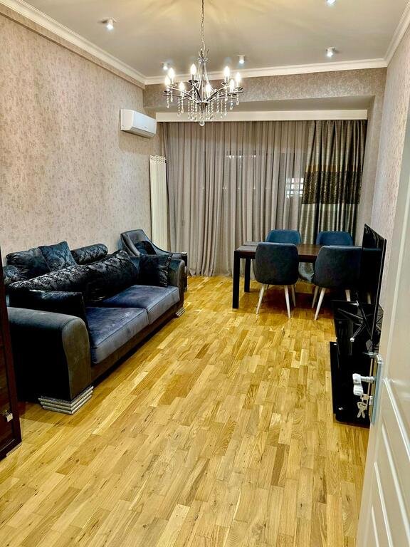 Kirayə verilir 3 otaqlı yeni tikili, 125 m², 28 May m.-1