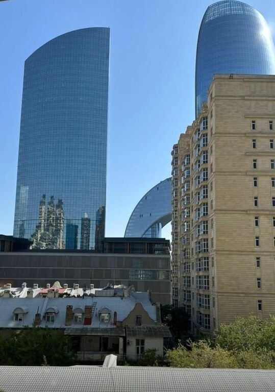 Kirayə verilir 3 otaqlı yeni tikili, 125 m², 28 May m.-6