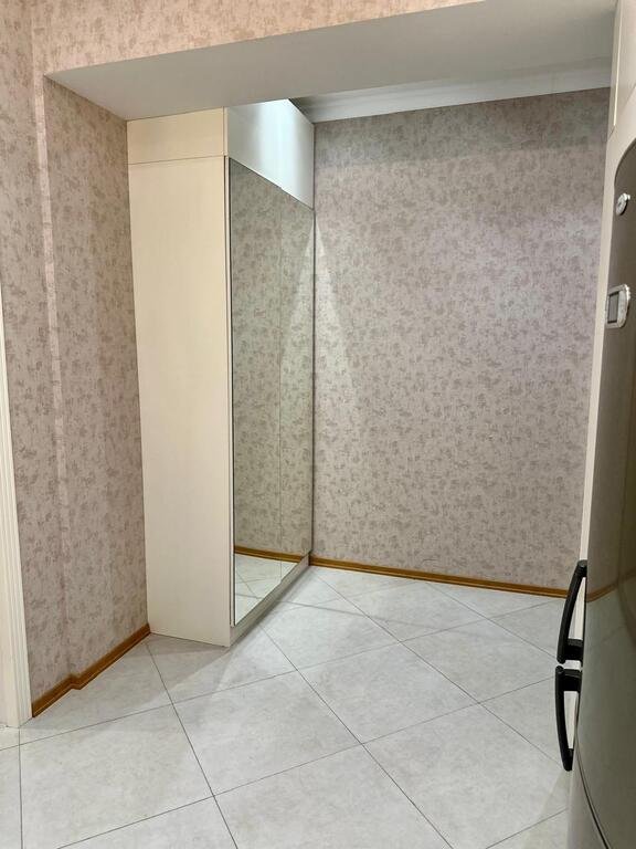 Kirayə verilir 3 otaqlı yeni tikili, 125 m², 28 May m.-15