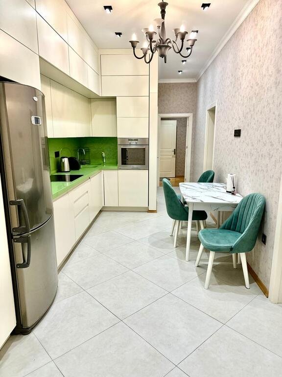 Kirayə verilir 3 otaqlı yeni tikili, 125 m², 28 May m.-16