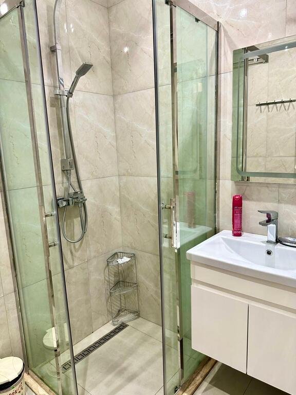 Kirayə verilir 3 otaqlı yeni tikili, 125 m², 28 May m.-24