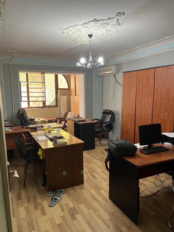 70 m<sup>2</sup> ofis icarəyə verilir, Nizami m.-2