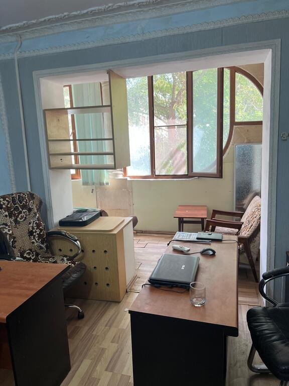 70 m<sup>2</sup> ofis icarəyə verilir, Nizami m.-3