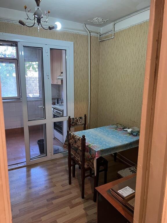 70 m<sup>2</sup> ofis icarəyə verilir, Nizami m.-6