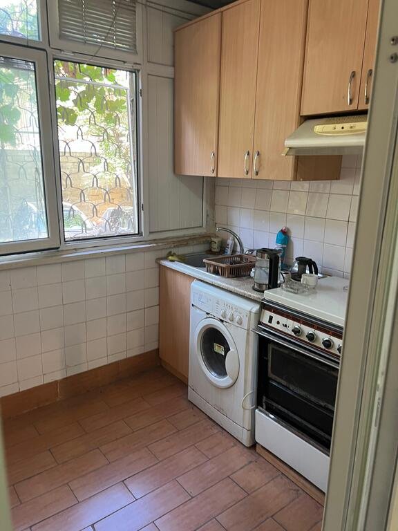 70 m<sup>2</sup> ofis icarəyə verilir, Nizami m.-7