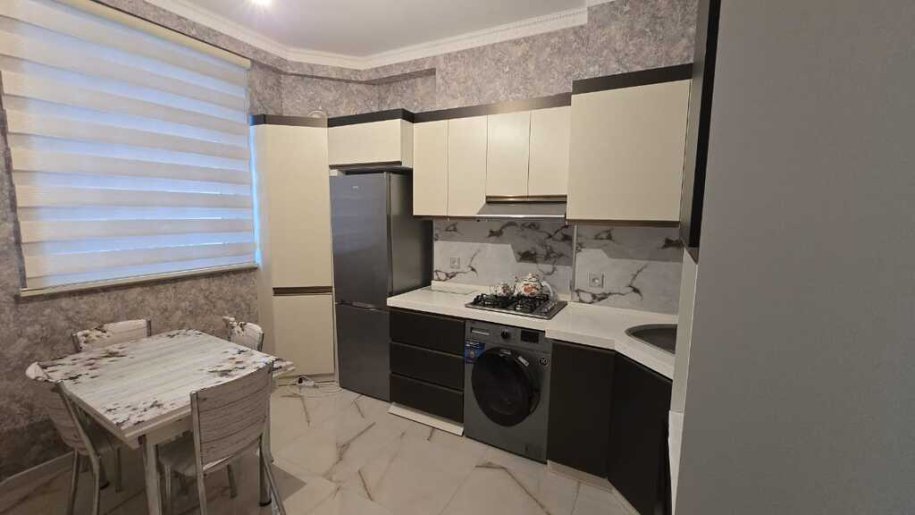 Kirayə verilir 3 otaqlı yeni tikili, 100 m², İnşaatçılar m.-10