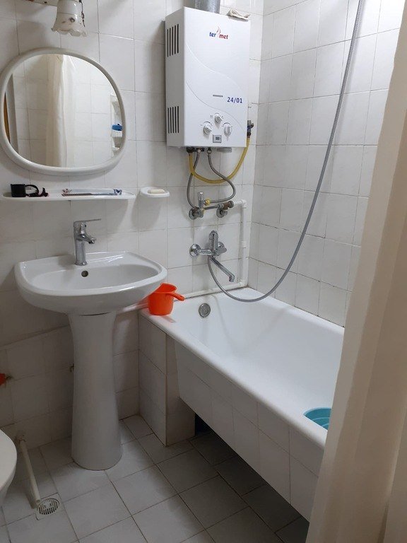 Satılır 1 otaqlı köhnə tikili, 32 m², Nəriman Nərimanov m.-12