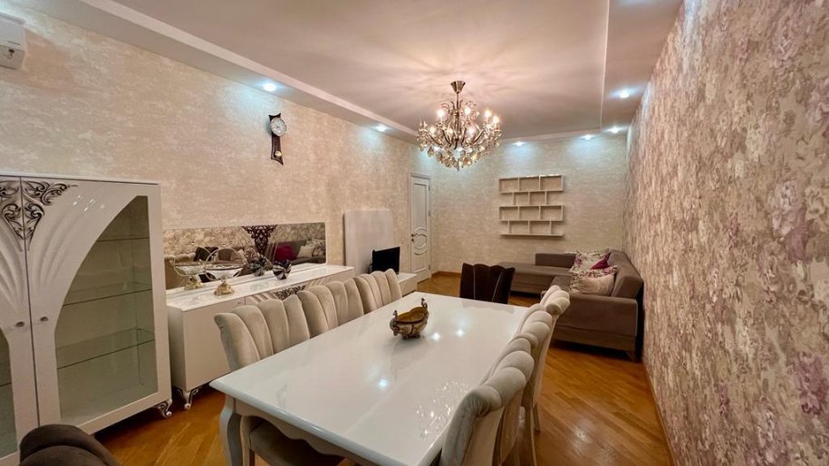 Kirayə verilir 3 otaqlı yeni tikili, 119 m², Qara Qarayev m.-1