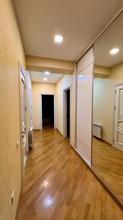 Kirayə verilir 3 otaqlı yeni tikili, 119 m², Qara Qarayev m.-4