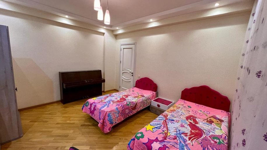 Kirayə verilir 3 otaqlı yeni tikili, 119 m², Qara Qarayev m.-10