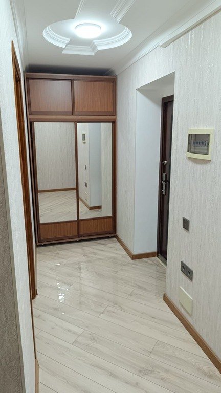 Satılır 2 otaqlı köhnə tikili, 60 m², 8-ci mikrorayon-6