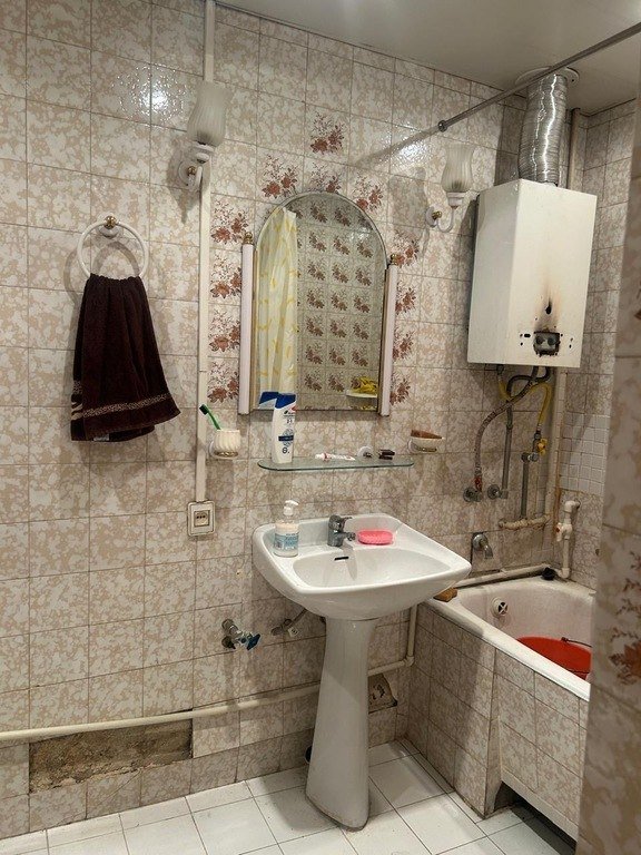 Satılır 4 otaqlı köhnə tikili, 115 m², Yasamal-10