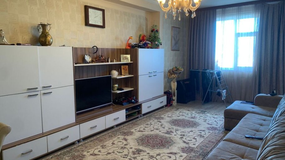 Kirayə verilir 3 otaqlı yeni tikili, 80 m², Bakıxanov (Razin)-9