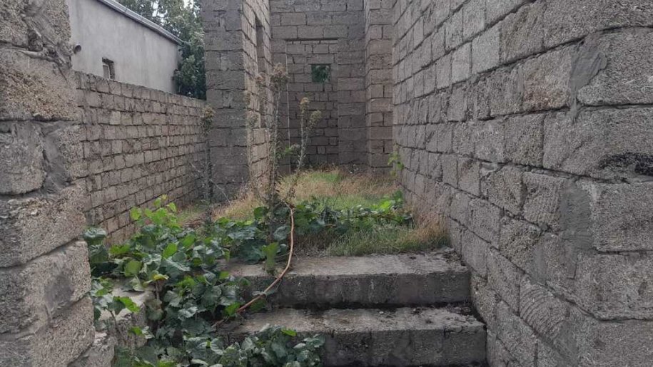 3 sot torpaq satılır, Maştağa-1