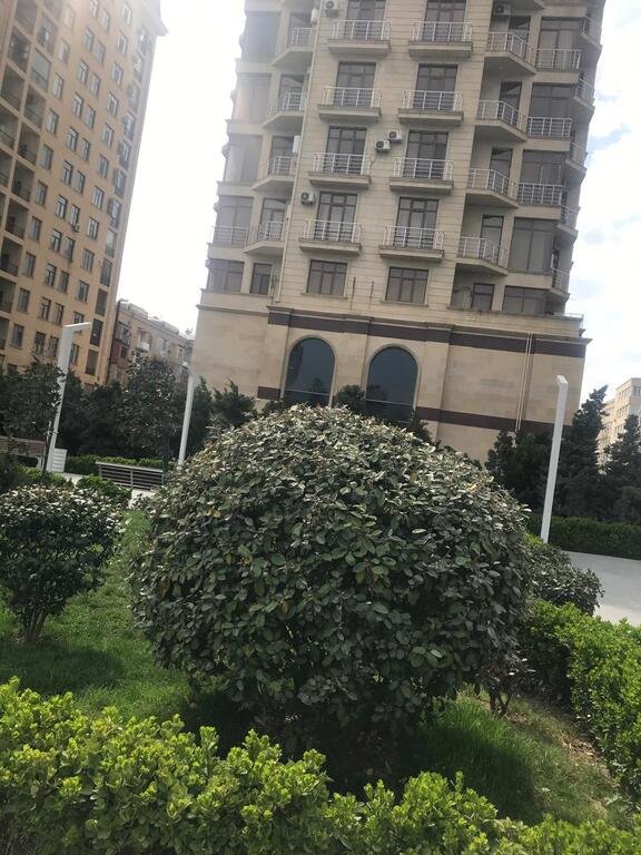 Satılır 4 otaqlı yeni tikili, 215 m², 28 May m.-2