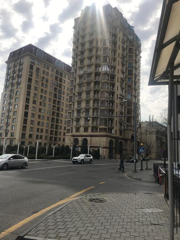 Satılır 4 otaqlı yeni tikili, 215 m², 28 May m.-3