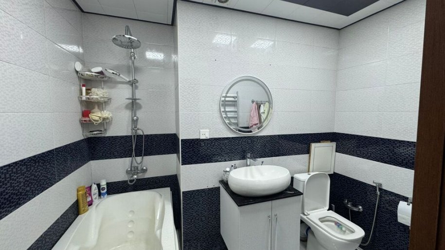 Satılır 4 otaqlı yeni tikili, 142 m², İnşaatçılar m.-5