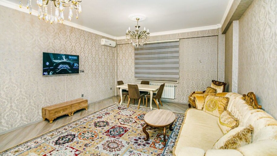 Kirayə verilir 3 otaqlı yeni tikili, 140 m², 28 May m.-4
