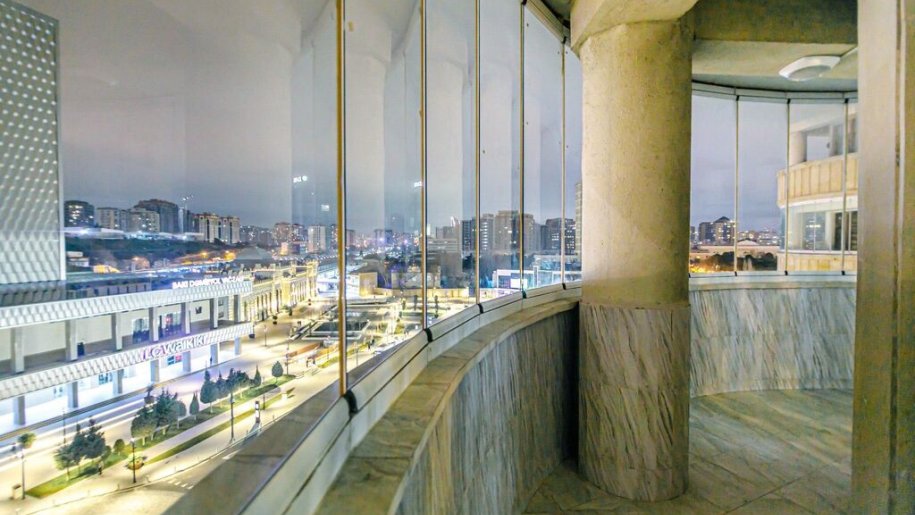 Kirayə verilir 3 otaqlı yeni tikili, 140 m², 28 May m.-17