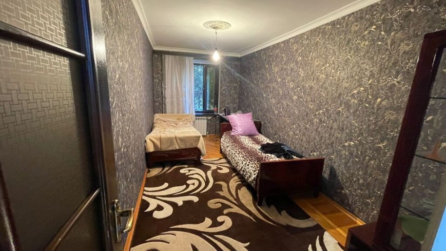 Kirayə verilir 3 otaqlı köhnə tikili, 100 m², Elmlər Akademiyası m.-2