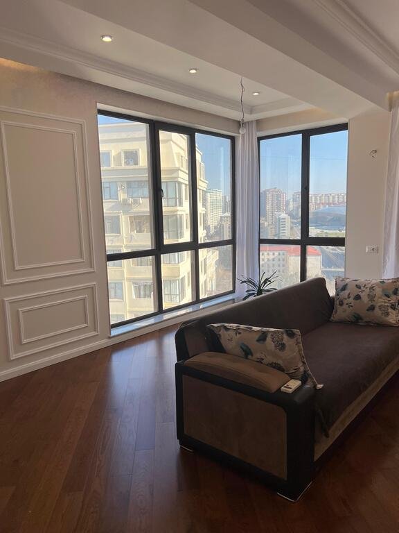 Satılır 3 otaqlı yeni tikili, 139.5 m², Gənclik m.-7