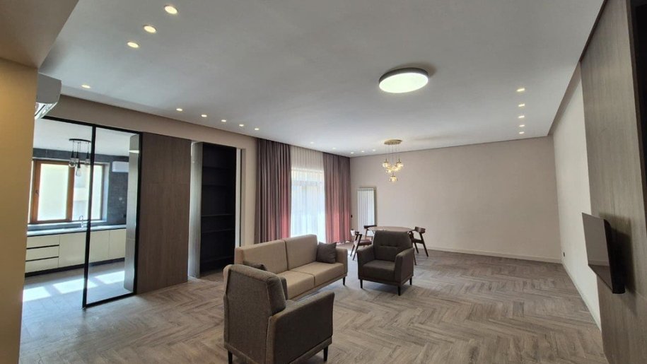 Satılır 3 otaqlı yeni tikili, 160 m², Şıxov-4