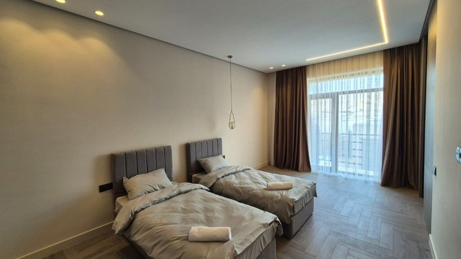 Satılır 3 otaqlı yeni tikili, 160 m², Şıxov-5