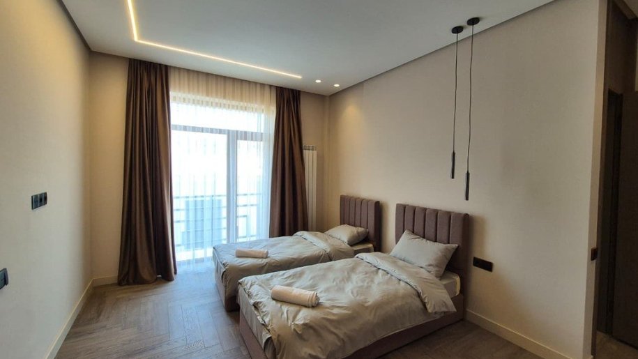 Satılır 3 otaqlı yeni tikili, 160 m², Şıxov-7
