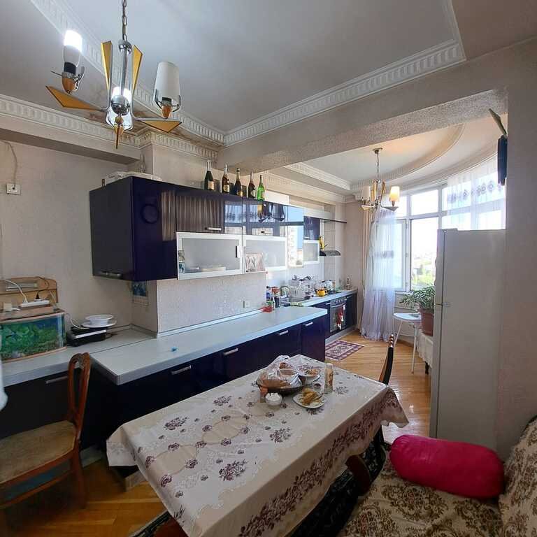 Satılır 3 otaqlı yeni tikili, 160 m², İnşaatçılar m.-7