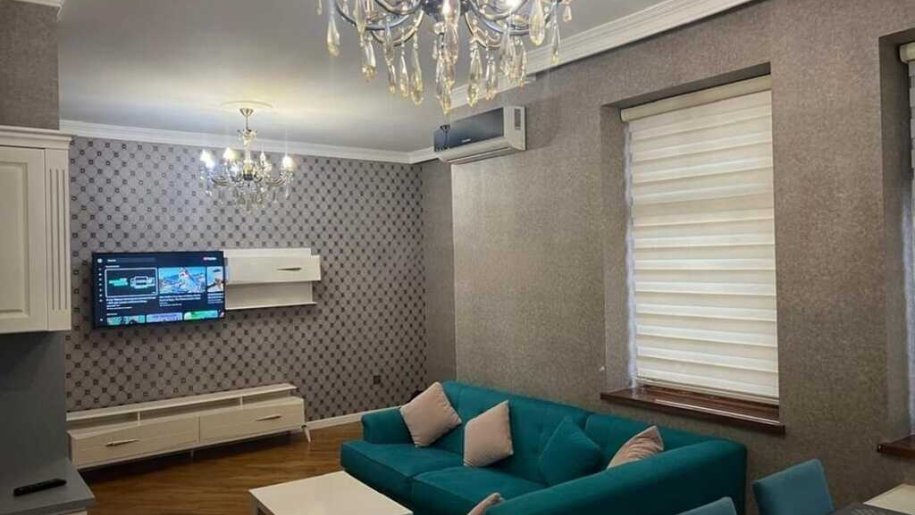 Kirayə verilir 2 otaqlı yeni tikili, 90 m², 28 May m.-1